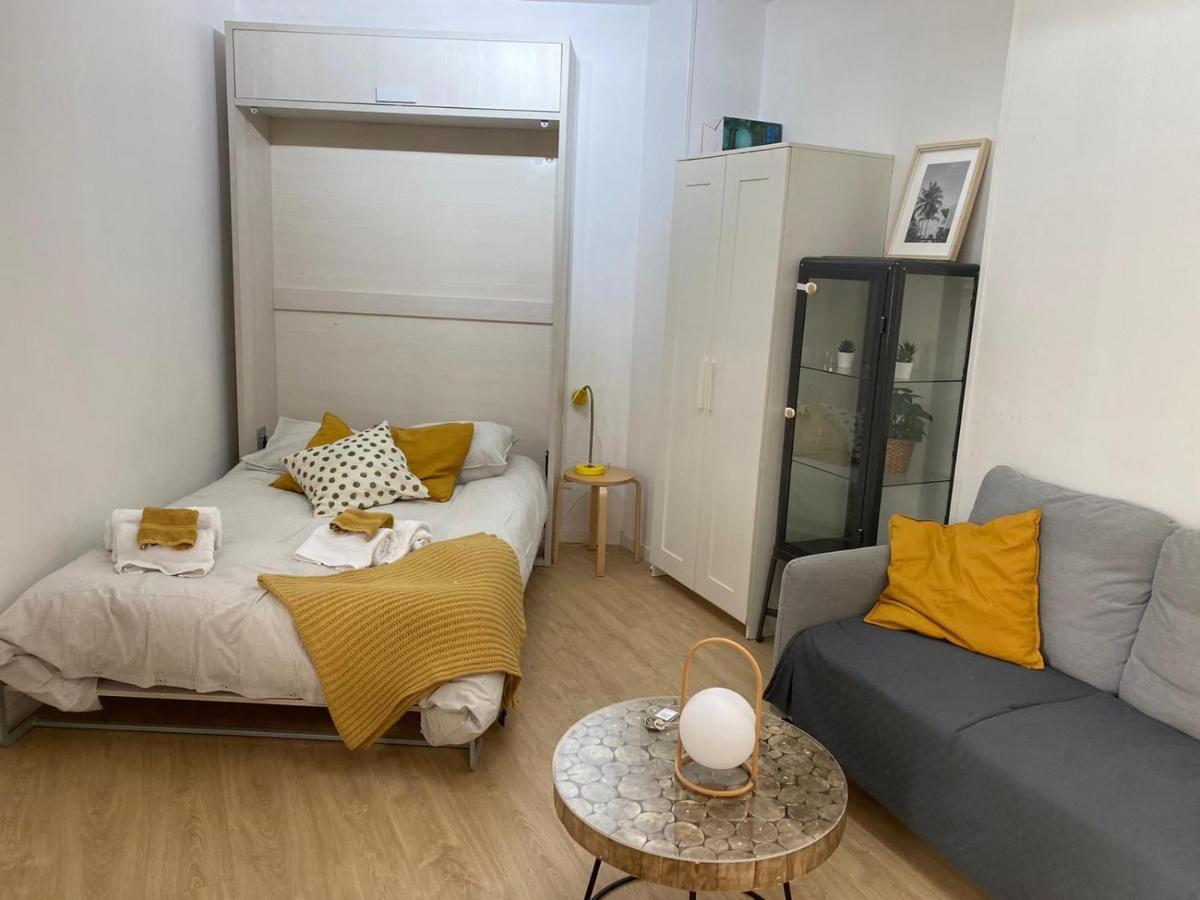 Bonito Estudio Con Terraza Madrid Luaran gambar