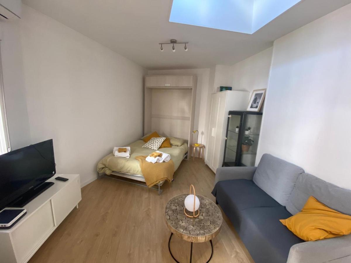 Bonito Estudio Con Terraza Madrid Luaran gambar